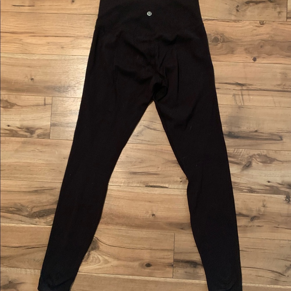COPY - Black Lululemon align leggings size 4, 28”.